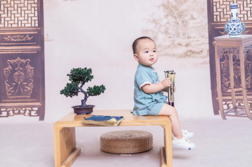 成都宝宝反复发烧呕吐